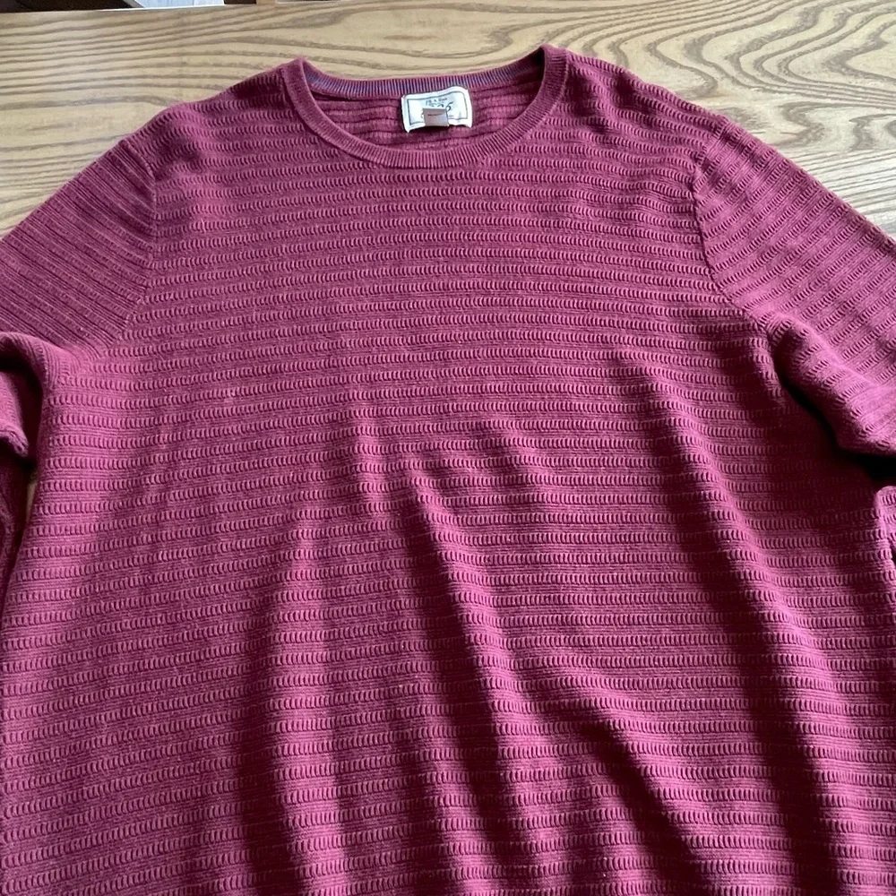 Jos A Bank Textured Pull Over Sweater Burgundy Crewneck‎